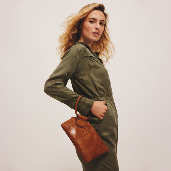 HOBO Sable Wristlet Truffle