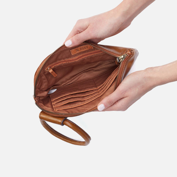 HOBO Sable Wristlet Truffle