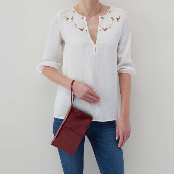 HOBO Evolve Wristlet Saddleberry