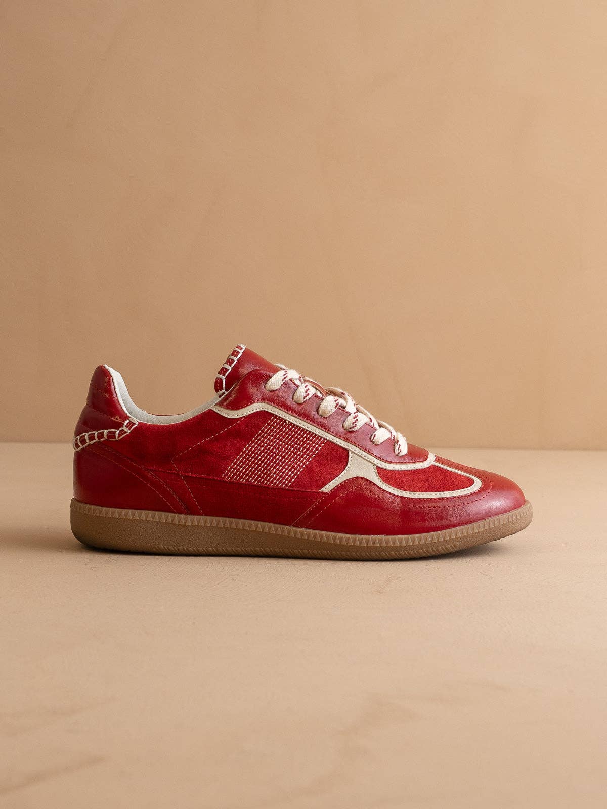 The Dalia | Cherry Sneaker