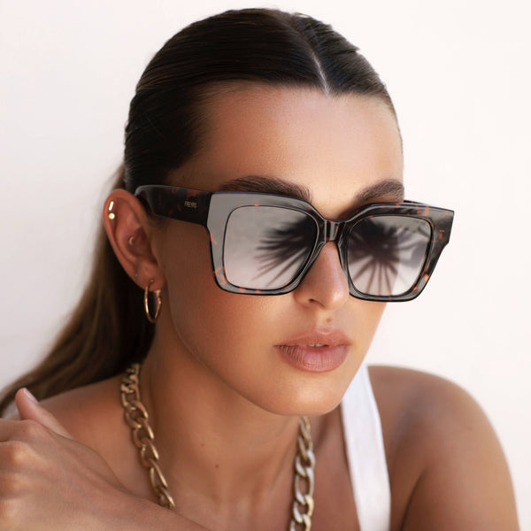 Bon Chic Oversized Square Sunglasses: Tortoise