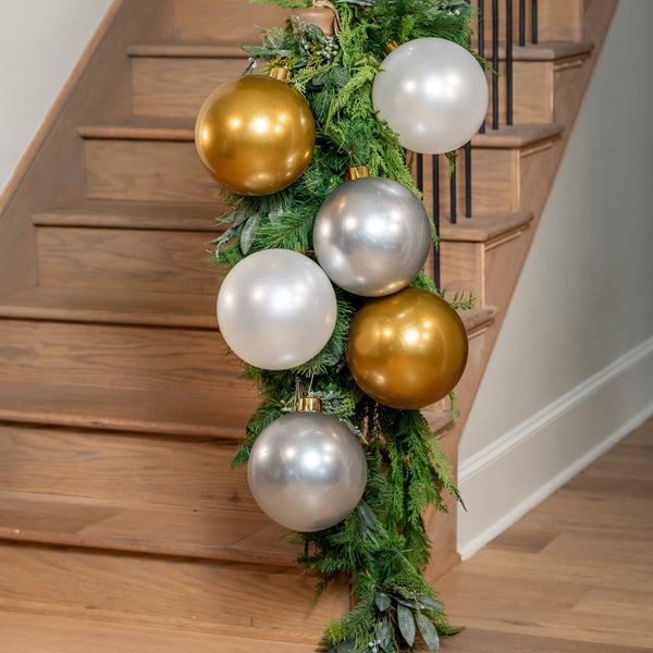 Holiball - 8" Mini Silver Trio