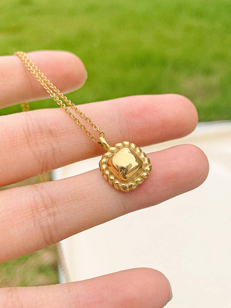 Orla Classic Petite Square Necklace