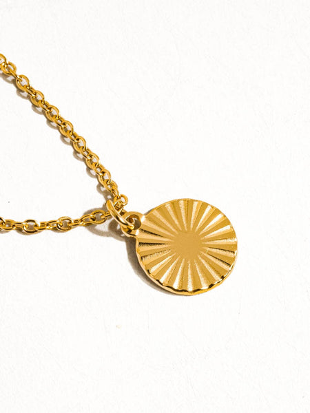 Miraz 18k Gold Non-Tarnish Round Sun Gaze Necklace : Yellow Gold