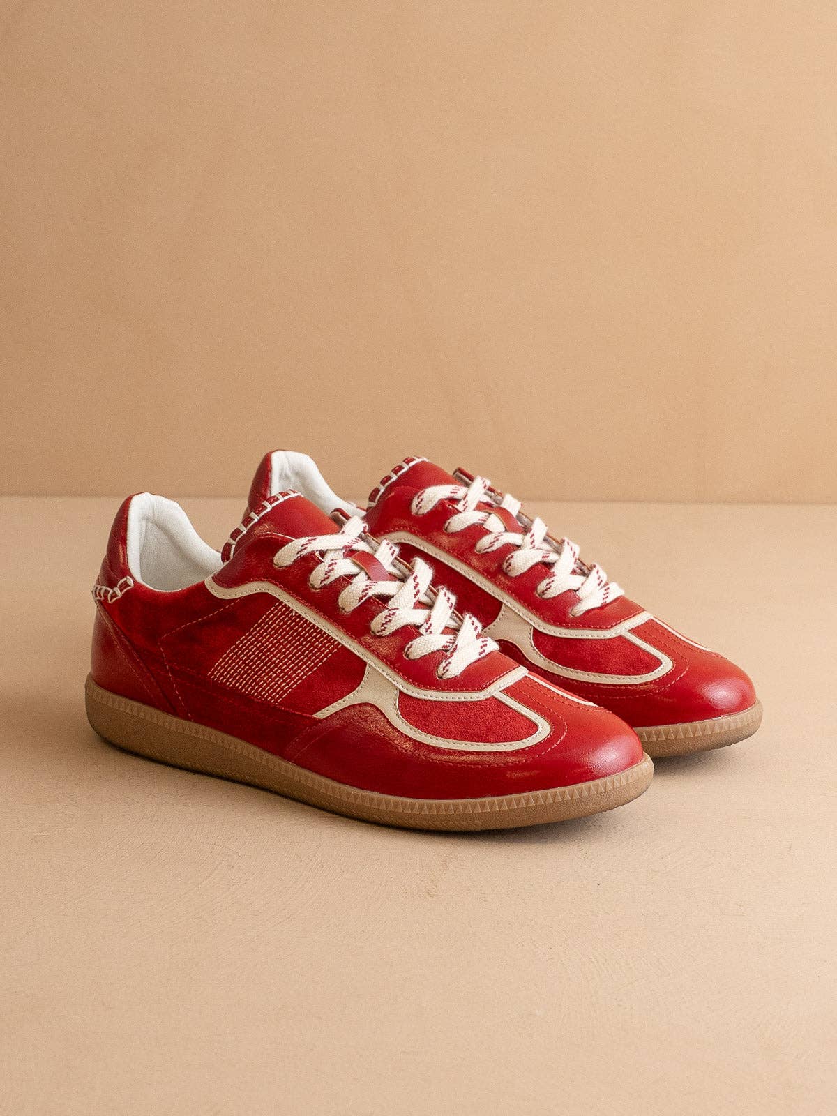 The Dalia | Cherry Sneaker