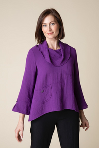 Express Travel Swing Pocket Cowl in Plum