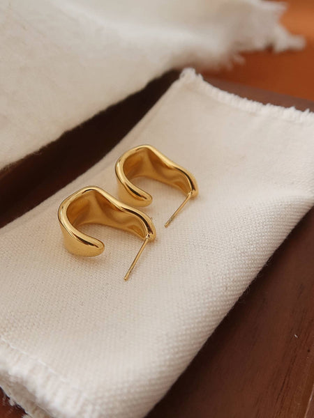 Ninelle Wave Hoop Earrings