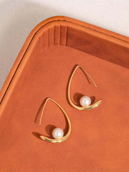 Tallis Pearl Drop Earring