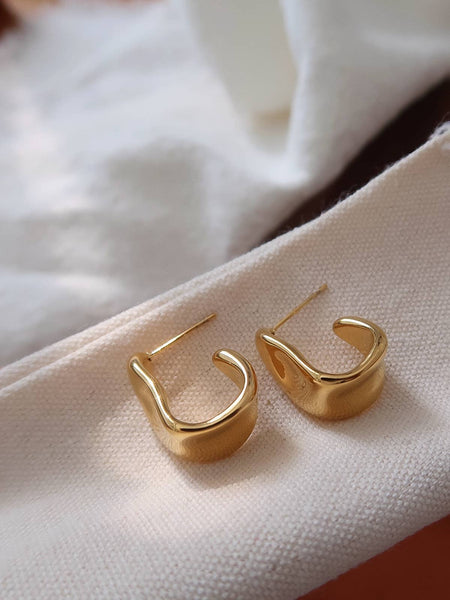 Ninelle Wave Hoop Earrings
