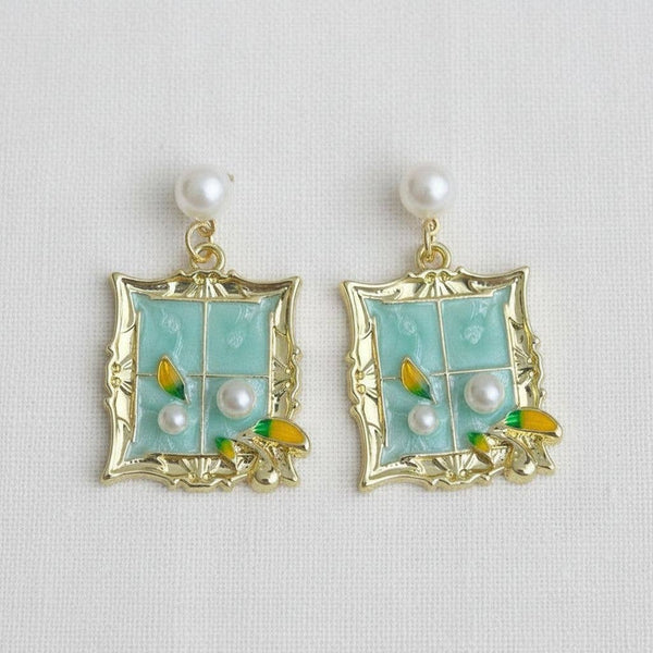 Nina Floral Earrings