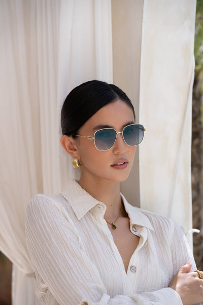 Lea Womens Round Sunglasses  : Gold / Gradient Gray