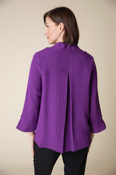 Express Travel Swing Pocket Cowl in Plum