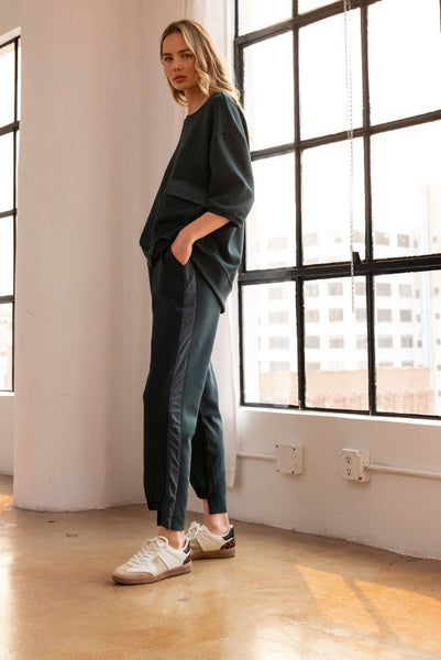 Katie Crepe Knit Pant