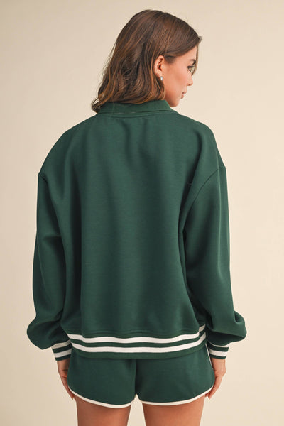 Serving up Looks Set in Green