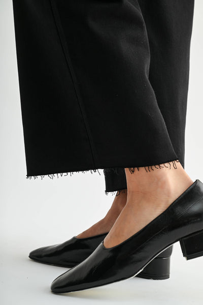 High Rise Scissor Cut Black Jeans