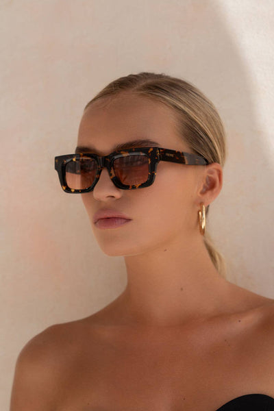 Thomas Rectangular Sunglasses  : Tortoise / Pink