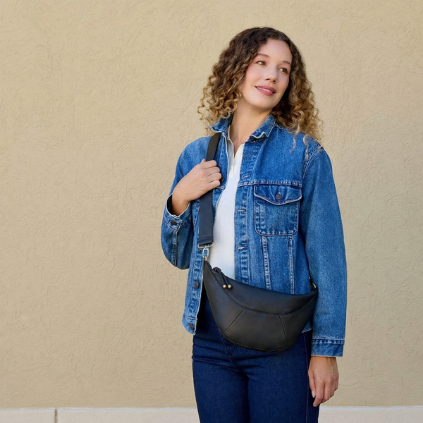HOBO Carmen Sling in Black