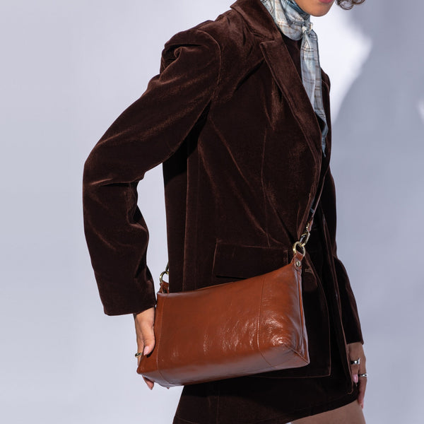 HOBO Darcy Shoulder Bag in Harvest Root