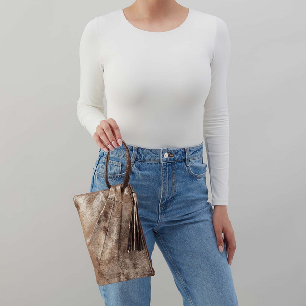 HOBO Sheila Soft Ring Clutch in Cocoa Platinum