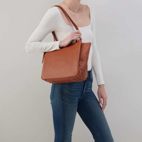 Hobo Essential Medium Tote in Lion