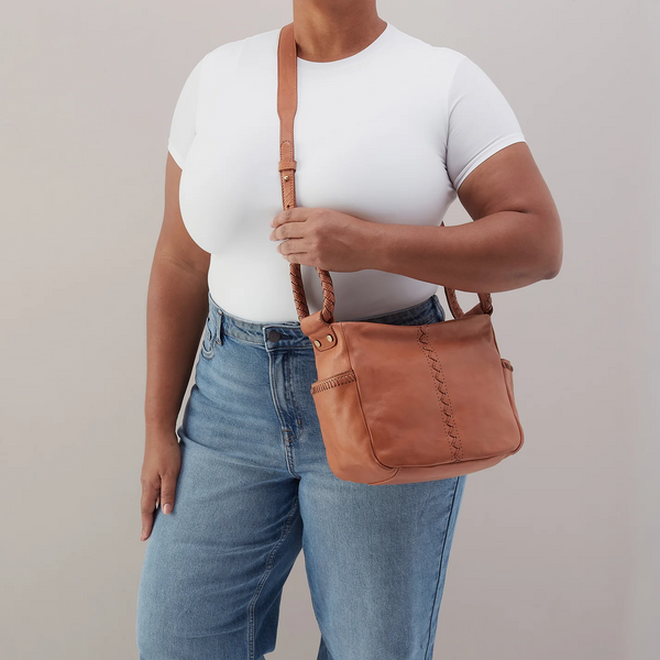 HOBO Sheila Crossbody in Harvest Wheat