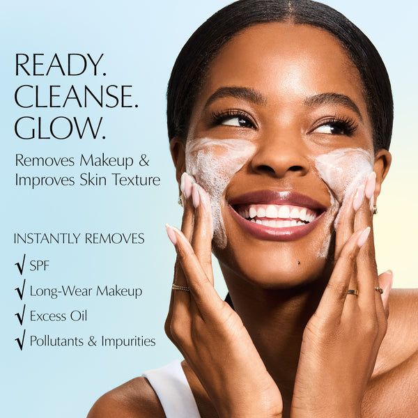 DayWear
Glow Boost Gel Cleanser