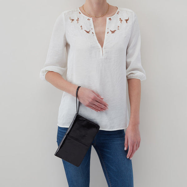 HOBO Evolve Wristlet Black