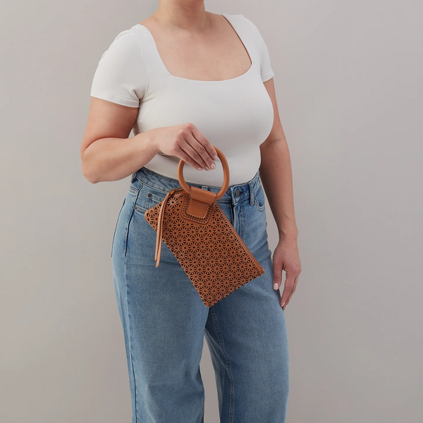 Hobo Sable Wristlet Sun Perf Leather