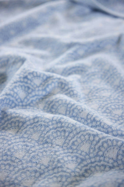 ChappyWrap Seaside Scallops Fog Blanket: Original