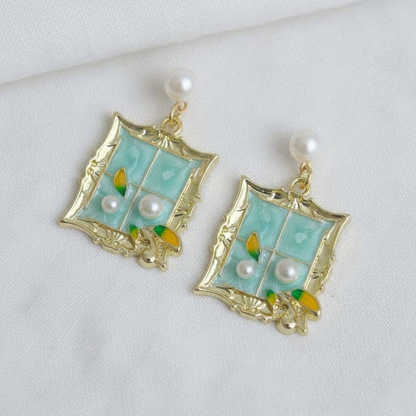 Nina Floral Earrings