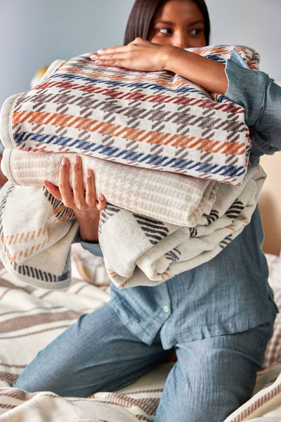 ChappyWrap - Hampton Houndstooth Blanket: Original