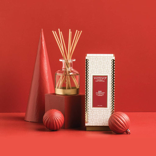 Votivo Holiday Reed Diffuser Red Currant