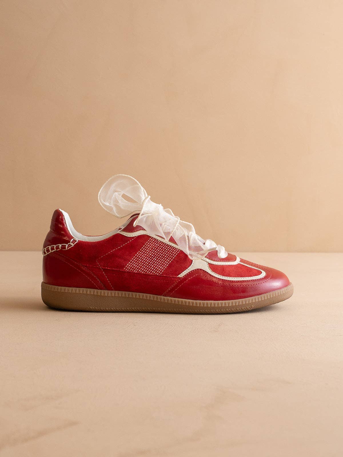 The Dalia | Cherry Sneaker