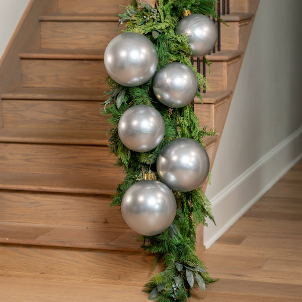 Holiball - 8" Mini Silver Trio