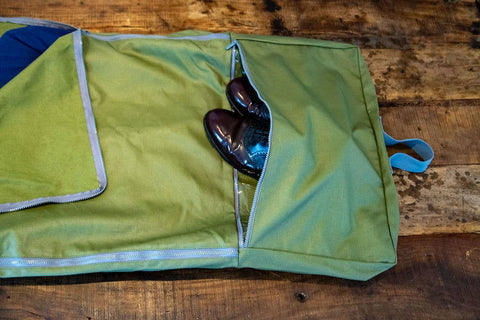 mb greene - Hanging Garment Bag in The Oyster Collection
